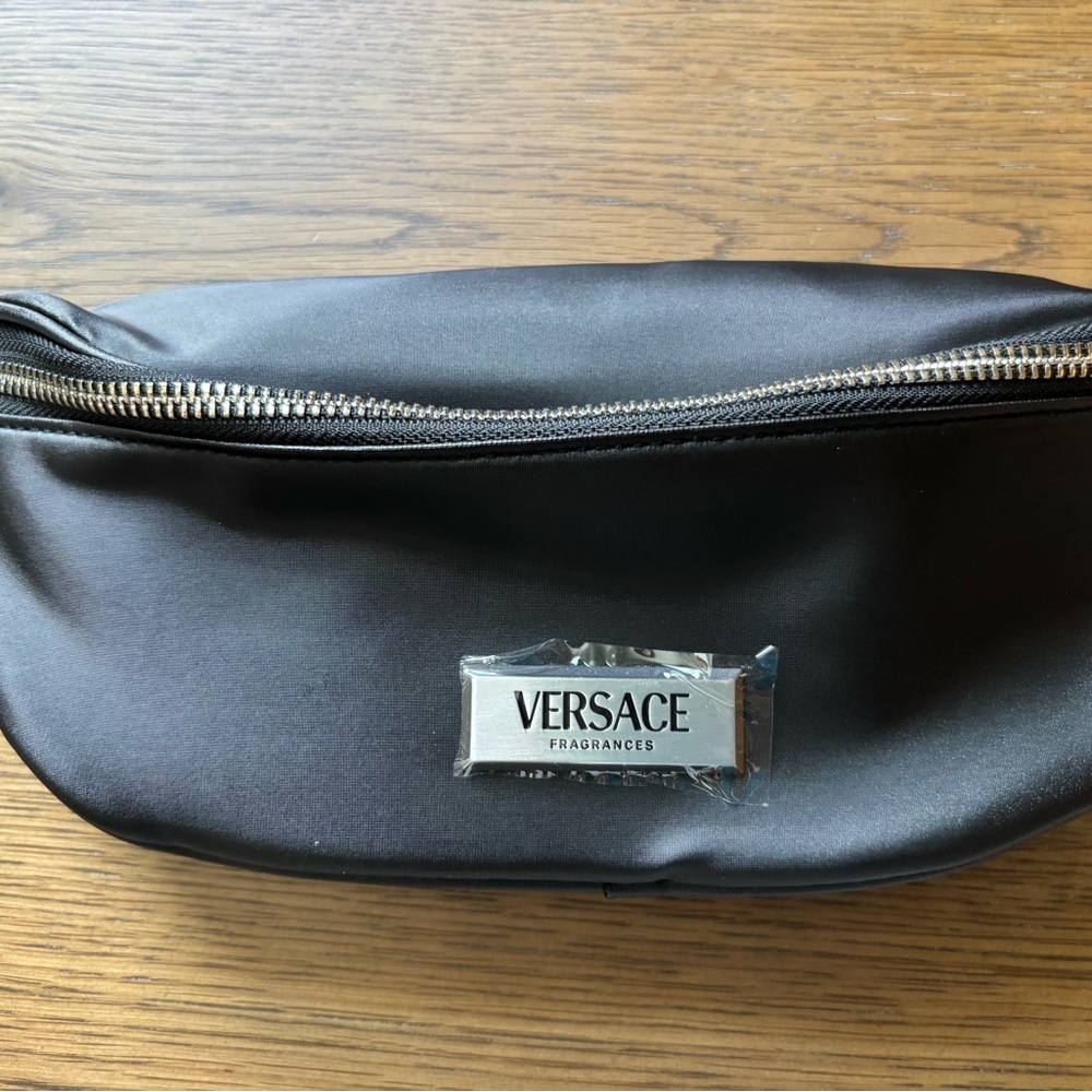 NEW Versace Fragrances Black Belt Bag NWT Black Silver - Picture 4 of 8